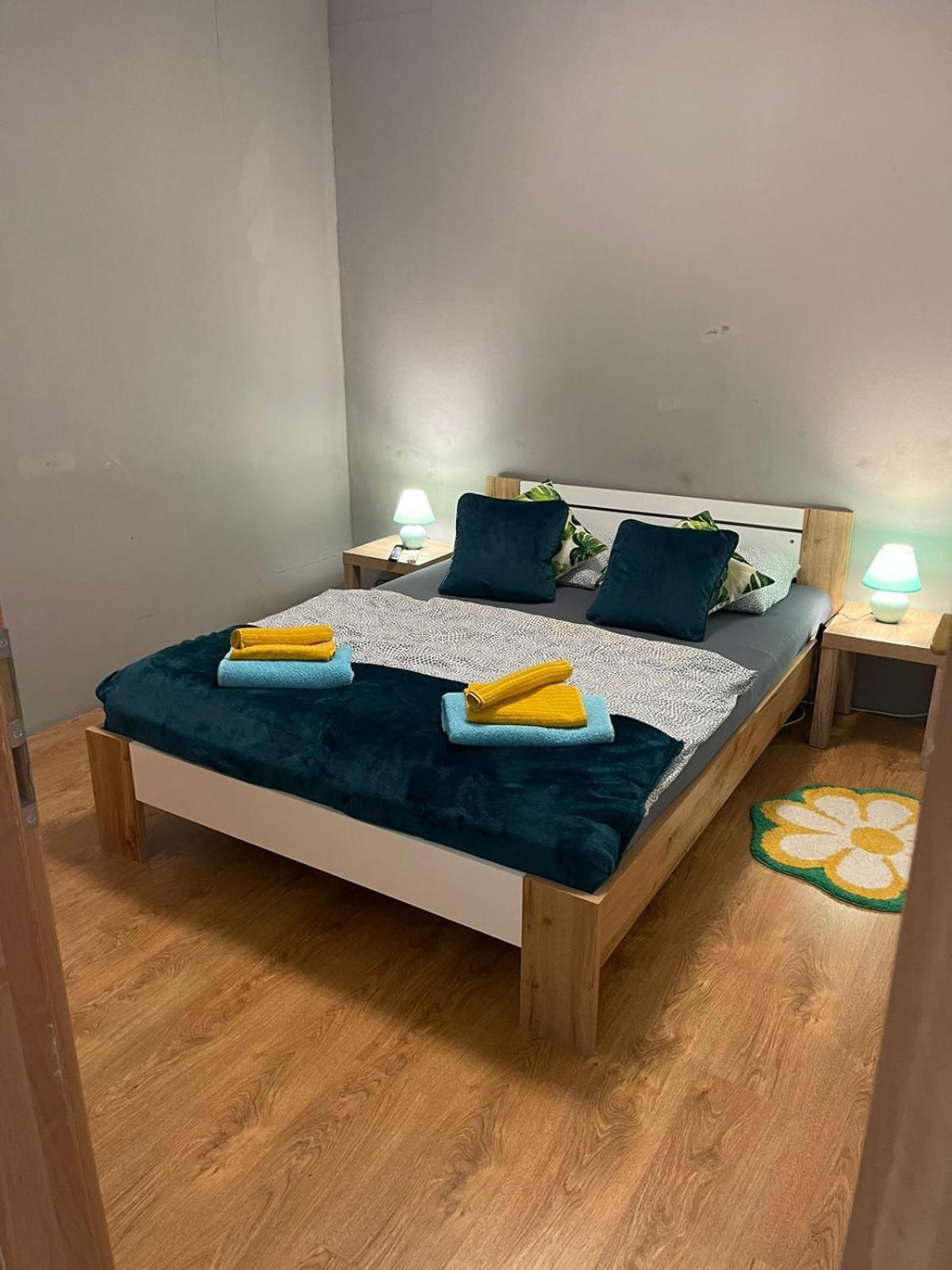 Velky Apartman Μπρατισλάβα Εξωτερικό φωτογραφία